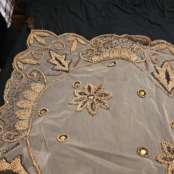 Vintage Hand beaded Tablecloth - Picture 8 of 11